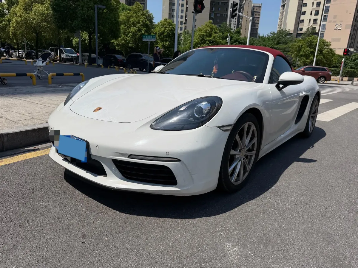 2022 Porsche 718 2.0T 250HP H4 7DCT,autocango,china used car exporter,china ev exporter,chinese used car exporter,chinese used ev exporter