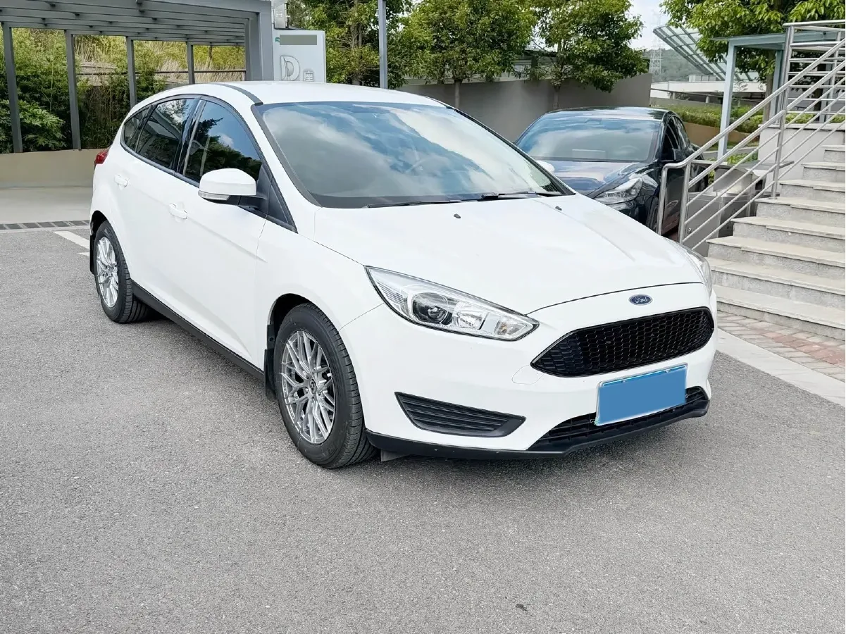 2018 Ford Focus 1.6L 125HP L4 6DCT,autocango,china used car exporter,china ev exporter,chinese used car exporter,chinese used ev exporter