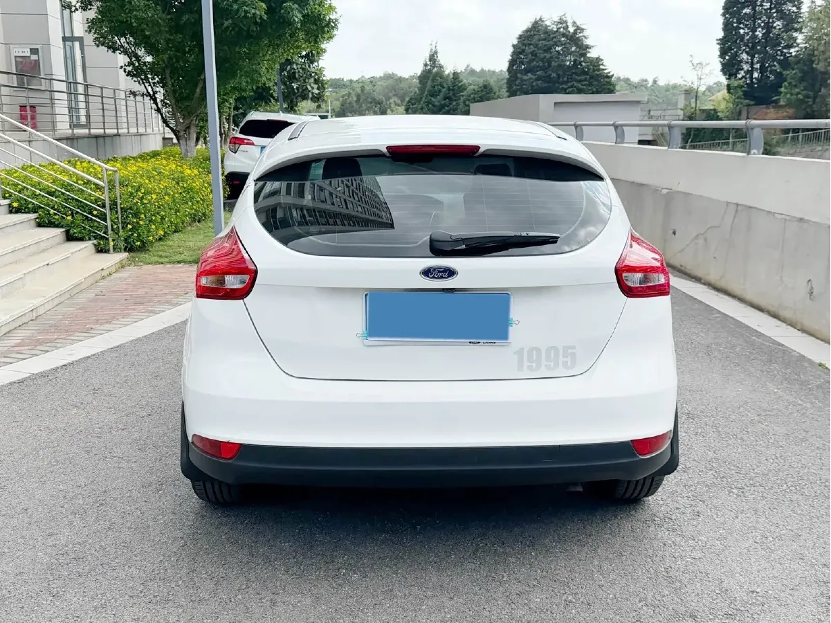 2018 Ford Focus 1.6L 125HP L4 6DCT,autocango,china used car exporter,china ev exporter,chinese used car exporter,chinese used ev exporter