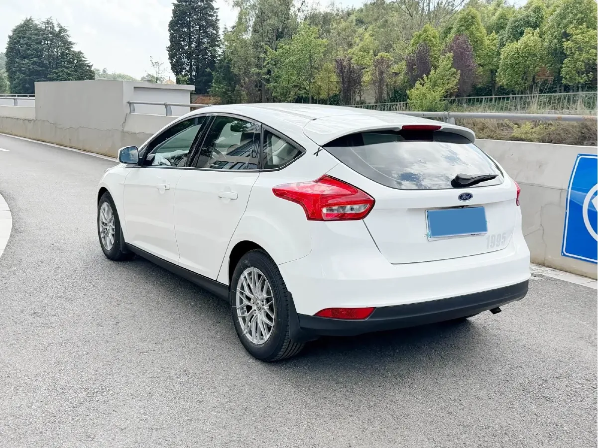 2018 Ford Focus 1.6L 125HP L4 6DCT,autocango,china used car exporter,china ev exporter,chinese used car exporter,chinese used ev exporter