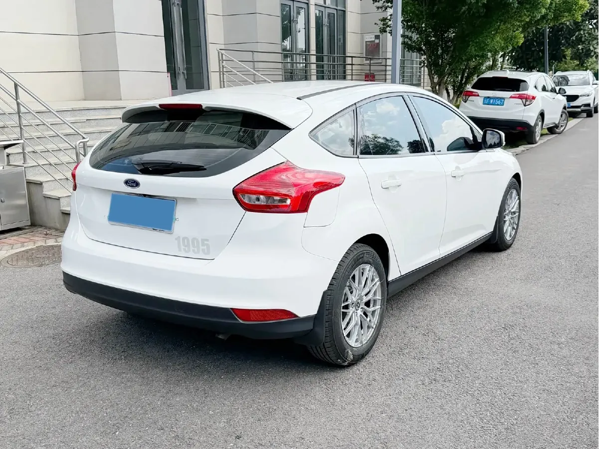 2018 Ford Focus 1.6L 125HP L4 6DCT,autocango,china used car exporter,china ev exporter,chinese used car exporter,chinese used ev exporter