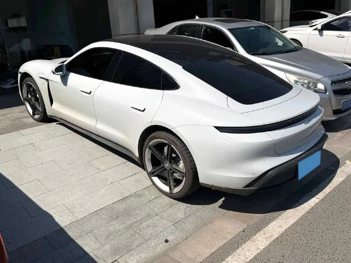 2022 Porsche Taycan 2AT BEV 79.2KWH,autocango,china used car exporter,china ev exporter,chinese used car exporter,chinese used ev exporter