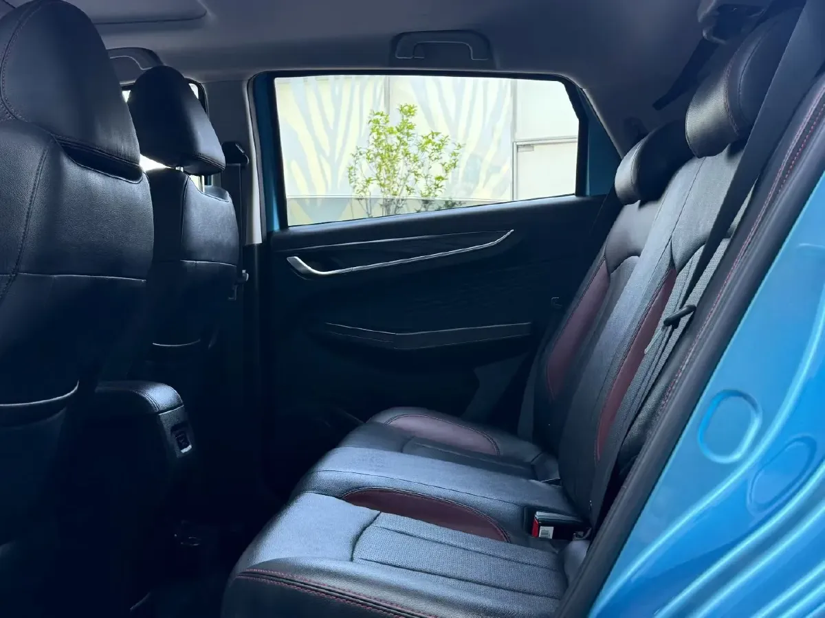 2021 Geely Vision X3 1.5L 109HP L4 CVT,autocango,china used car exporter,china ev exporter,chinese used car exporter,chinese used ev exporter