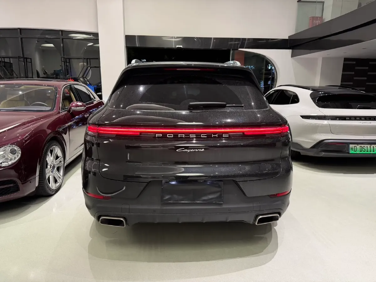2024 Porsche Cayenne 3.0T 354HP V6 8AT,autocango,china used car exporter,china ev exporter,chinese used car exporter,chinese used ev exporter