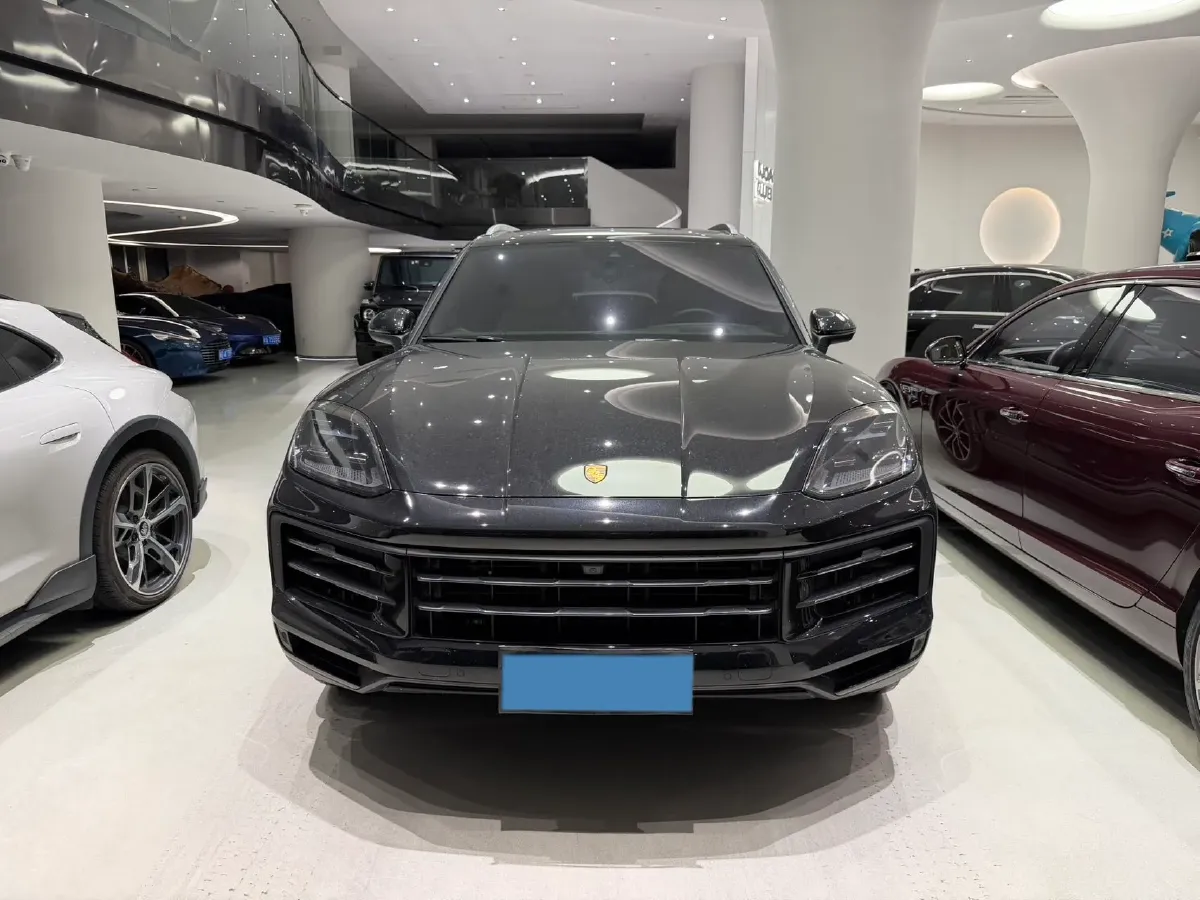 2024 Porsche Cayenne 3.0T 354HP V6 8AT,autocango,china used car exporter,china ev exporter,chinese used car exporter,chinese used ev exporter