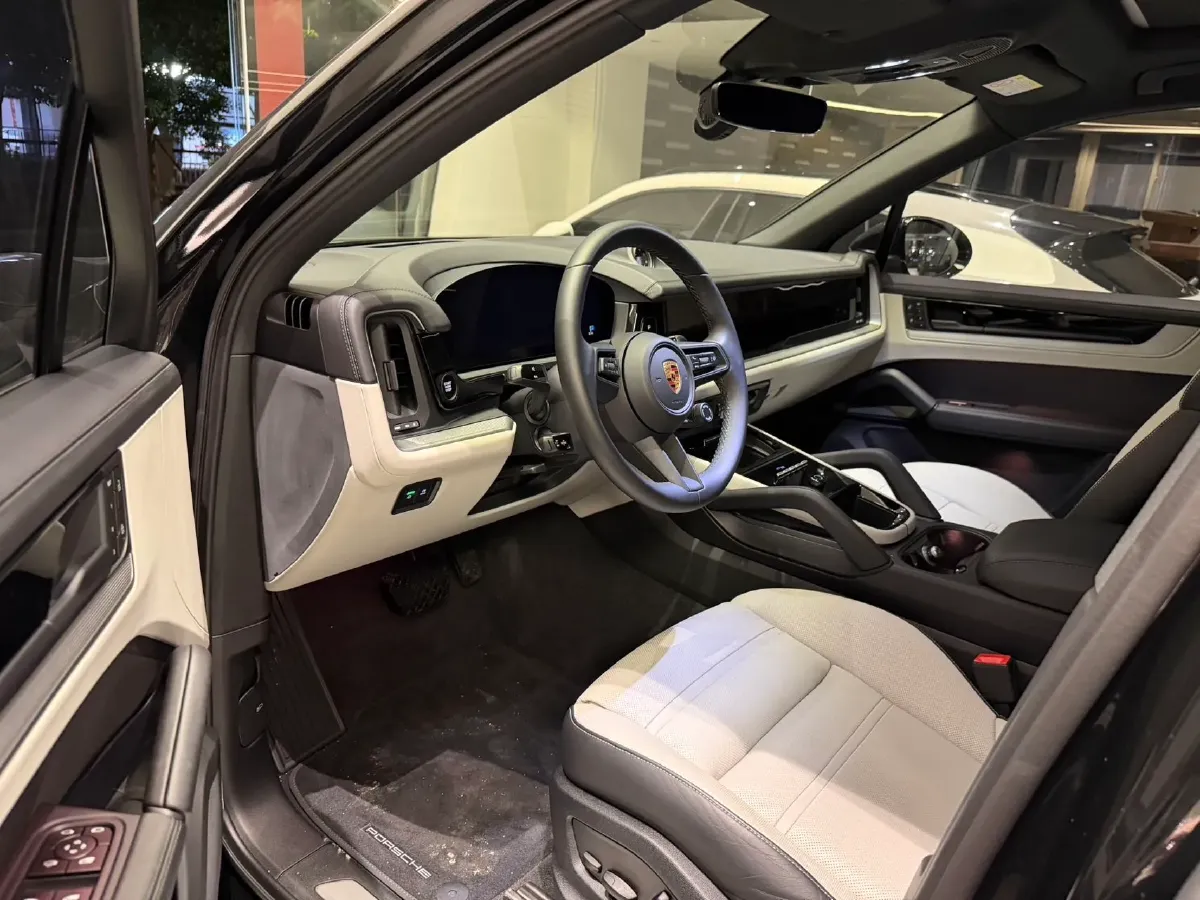 2024 Porsche Cayenne 3.0T 354HP V6 8AT,autocango,china used car exporter,china ev exporter,chinese used car exporter,chinese used ev exporter
