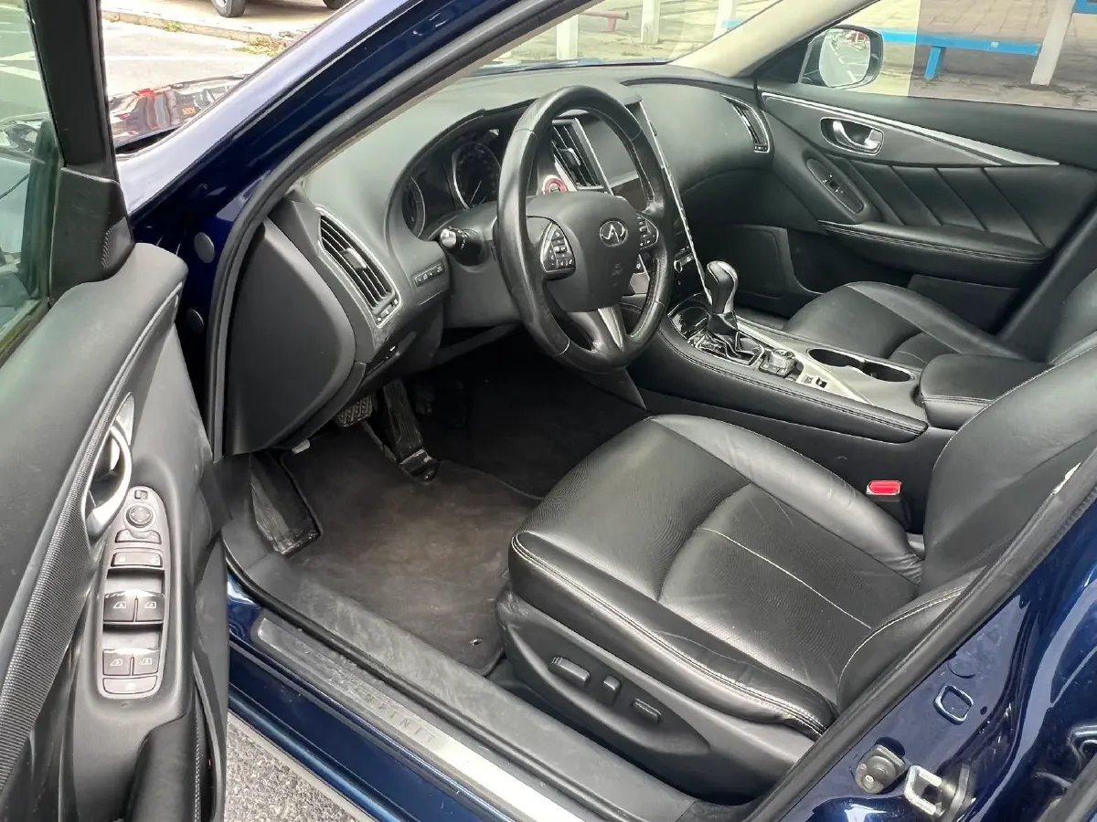 2016 Infiniti Q50L 2.0T 211HP L4 7AT,autocango,china used car exporter,china ev exporter,chinese used car exporter,chinese used ev exporter