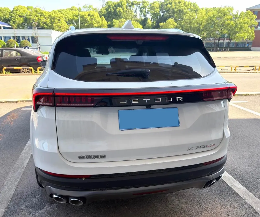 2023 ChangAn Oshan X7 Plus 1.5T 188HP L4 7DCT,autocango,china used car exporter,china ev exporter,chinese used car exporter,chinese used ev exporter