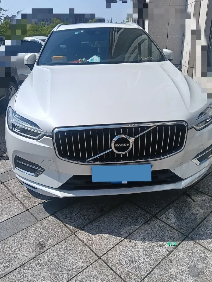 2020 Volvo XC60 2.0T 254HP L4 8AT,autocango,china used car exporter,china ev exporter,chinese used car exporter,chinese used ev exporter