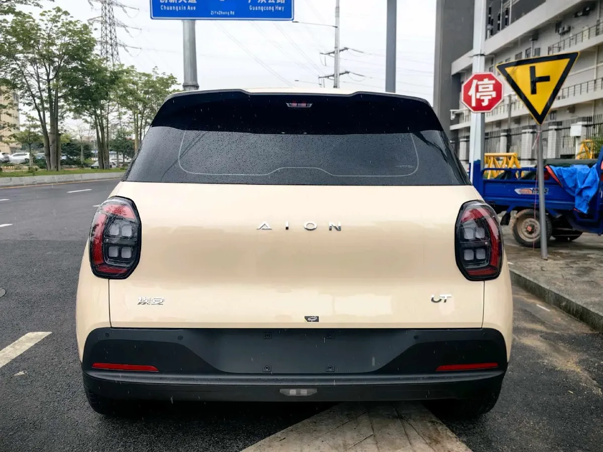 2025 Aion AION UT BEV 44.257/44.12/44.133KWH,autocango,china used car exporter,china ev exporter,chinese used car exporter,chinese used ev exporter
