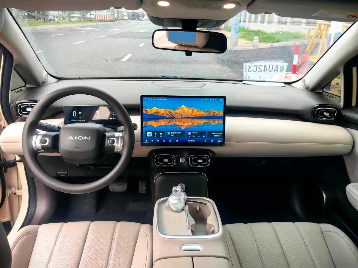 2025 Aion AION UT BEV 44.257/44.12/44.133KWH,autocango,china used car exporter,china ev exporter,chinese used car exporter,chinese used ev exporter