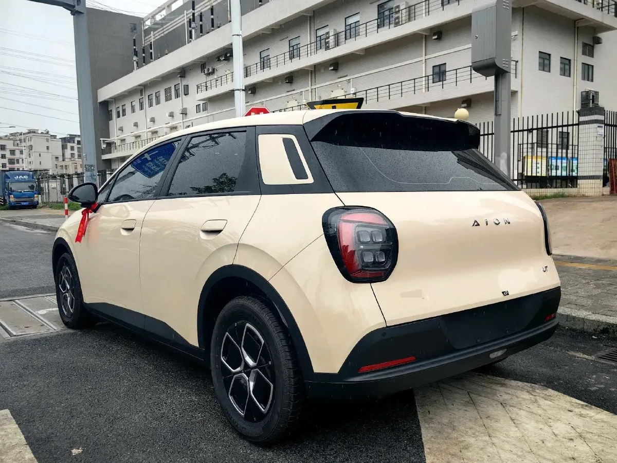 2025 Aion AION UT BEV 44.257/44.12/44.133KWH,autocango,china used car exporter,china ev exporter,chinese used car exporter,chinese used ev exporter
