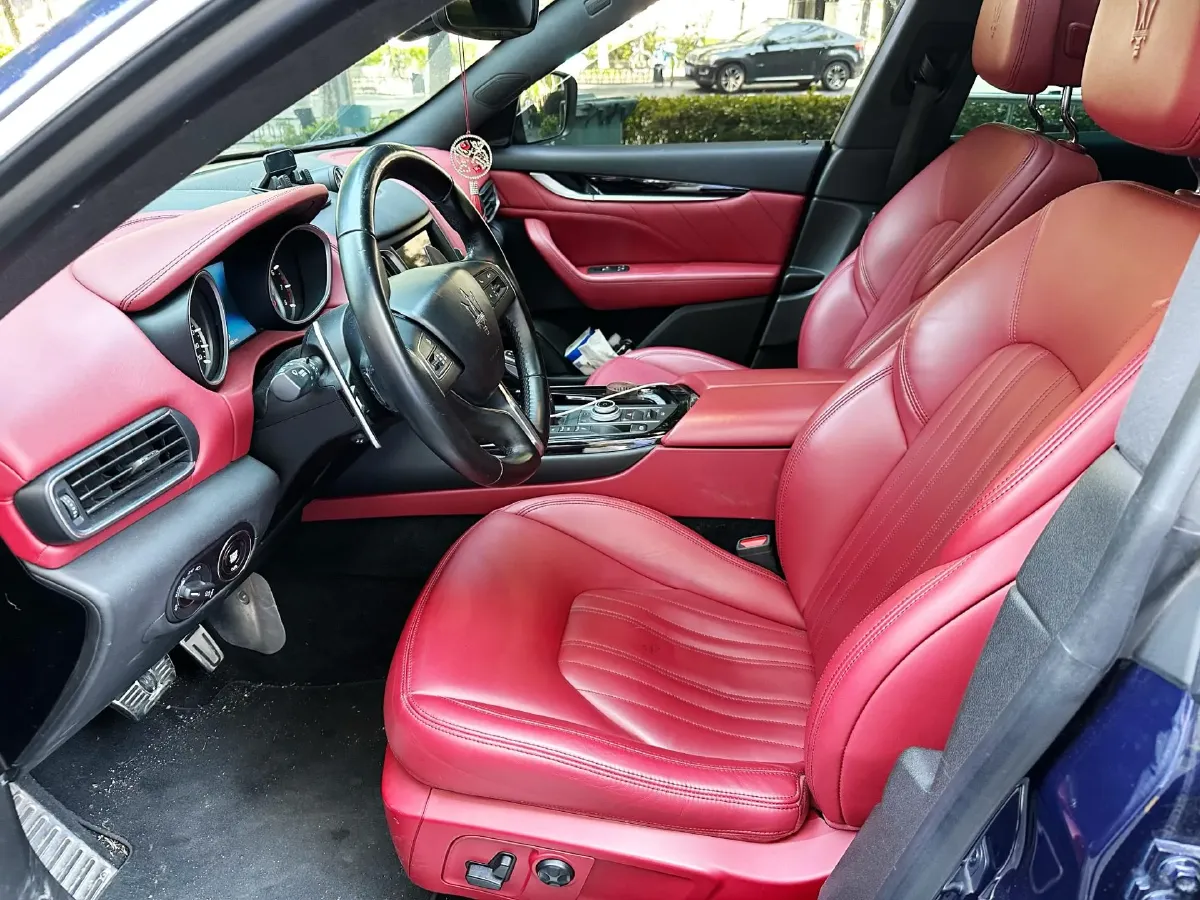 2019 Maserati Levante 3.0T 350HP V6 8AT,autocango,china used car exporter,china ev exporter,chinese used car exporter,chinese used ev exporter