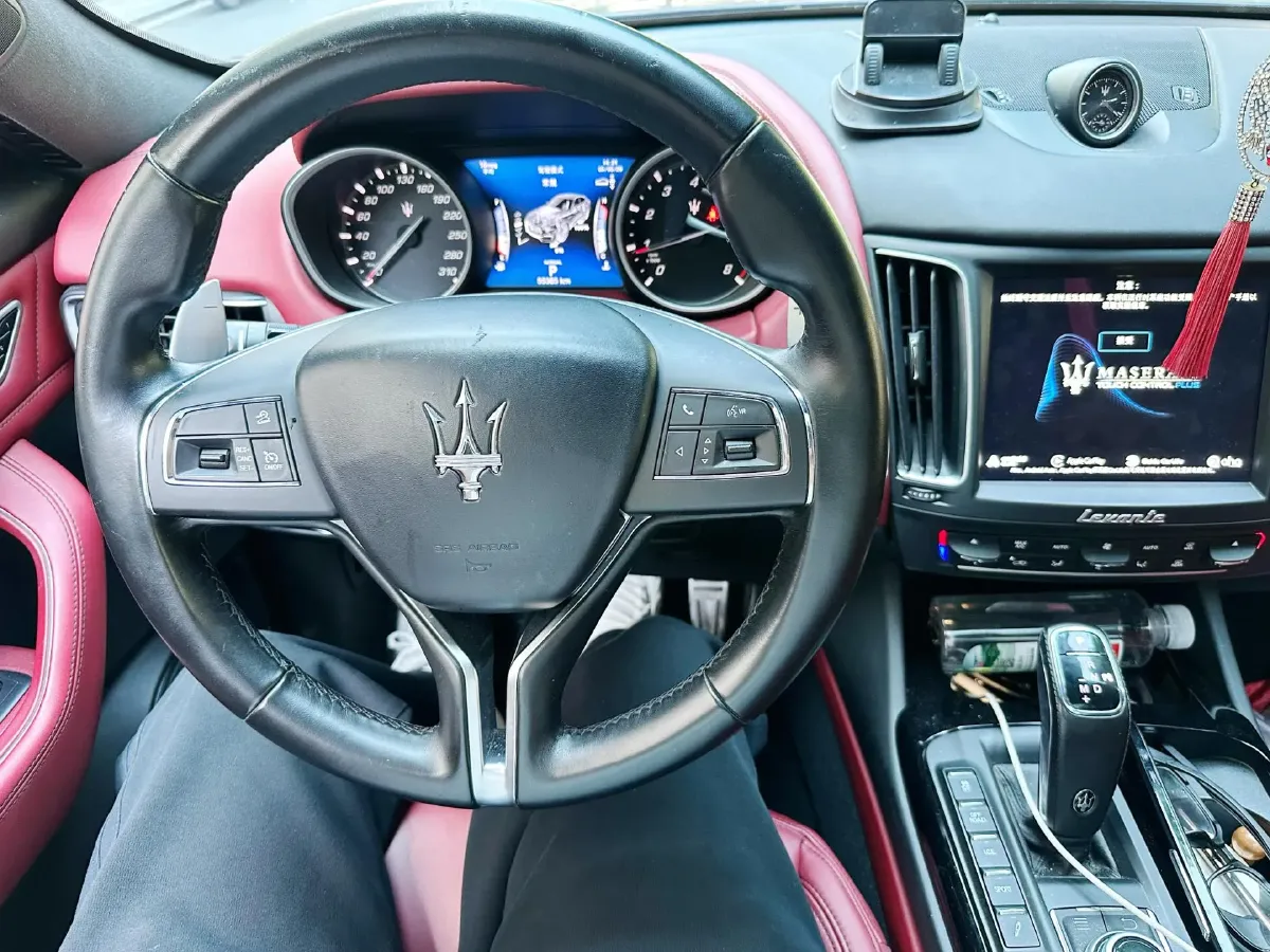 2019 Maserati Levante 3.0T 350HP V6 8AT,autocango,china used car exporter,china ev exporter,chinese used car exporter,chinese used ev exporter