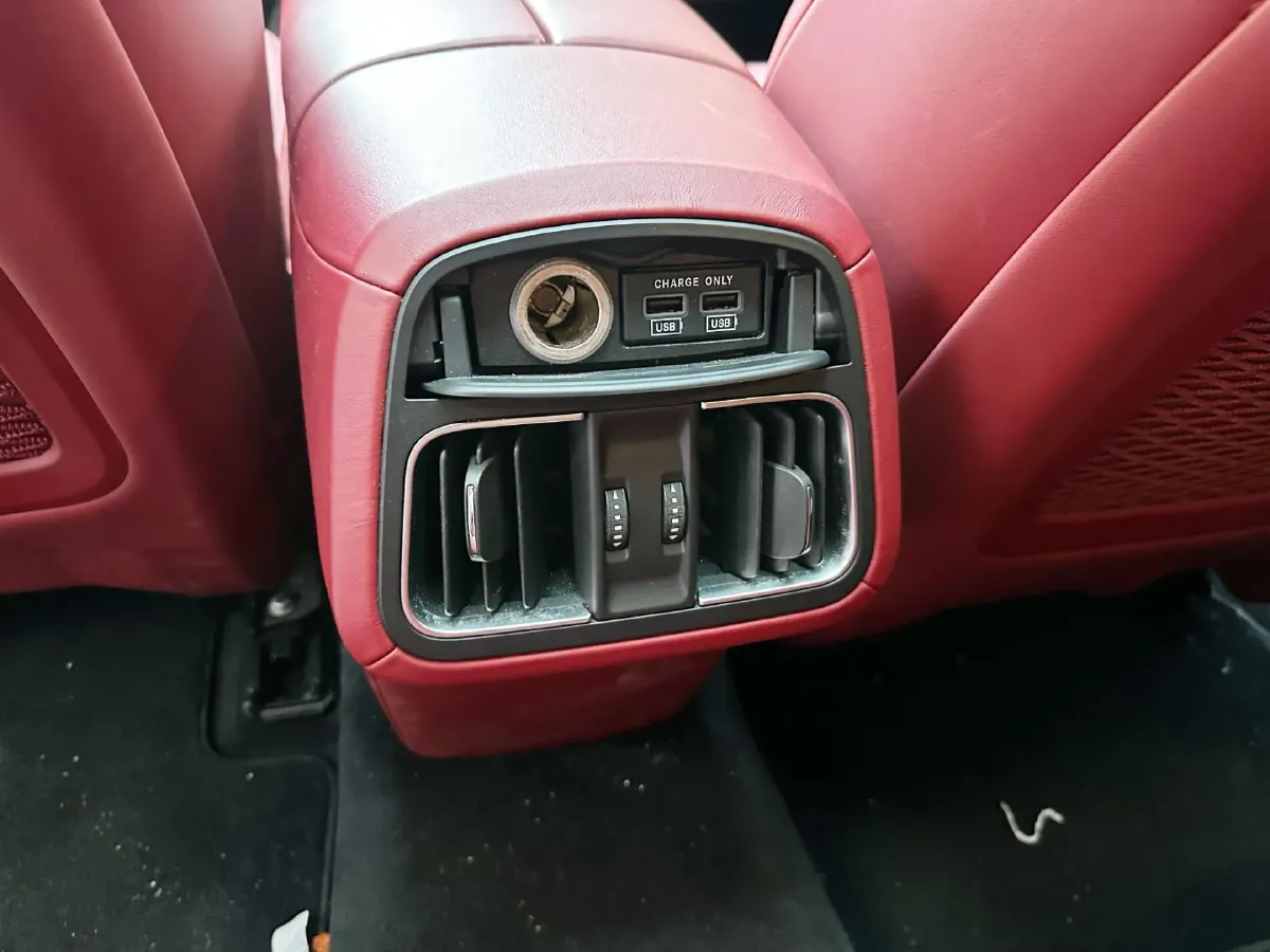 2019 Maserati Levante 3.0T 350HP V6 8AT,autocango,china used car exporter,china ev exporter,chinese used car exporter,chinese used ev exporter