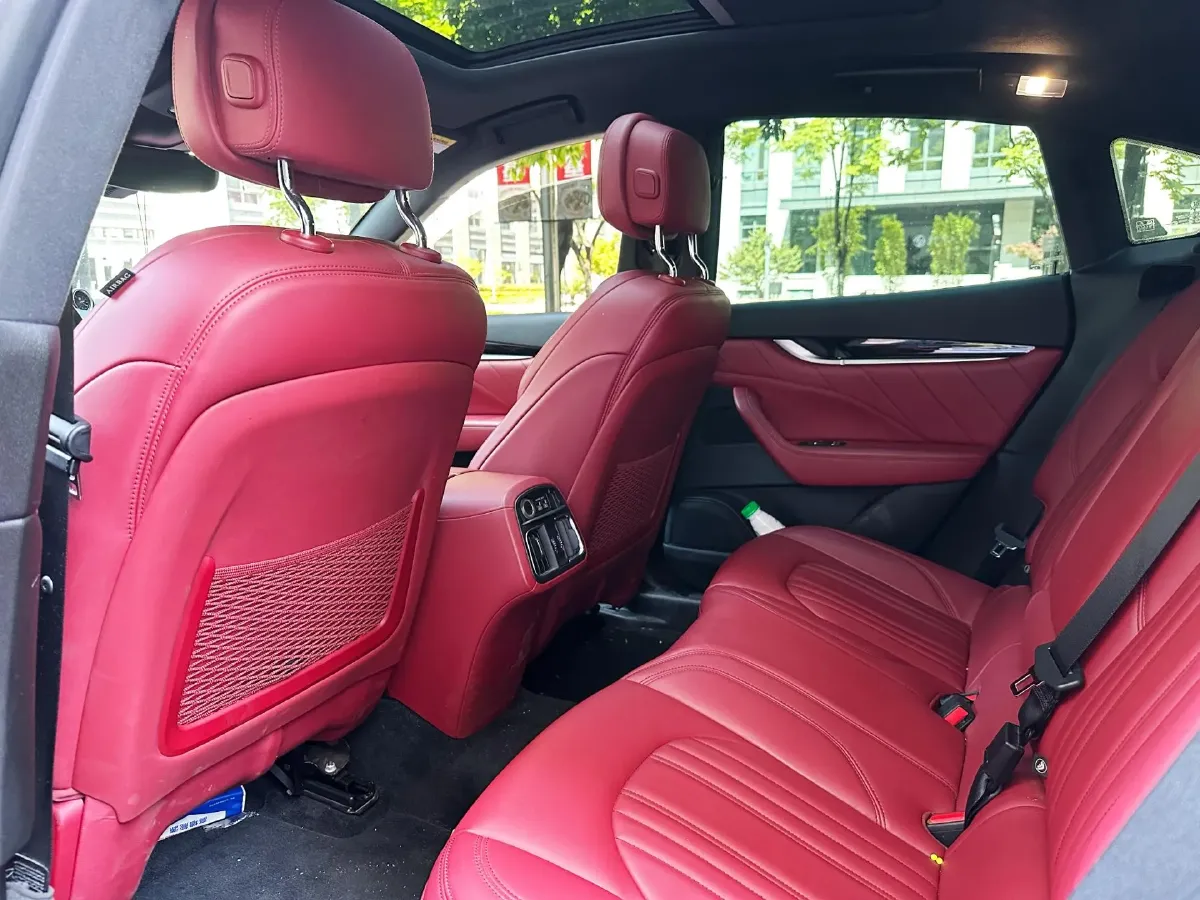 2019 Maserati Levante 3.0T 350HP V6 8AT,autocango,china used car exporter,china ev exporter,chinese used car exporter,chinese used ev exporter