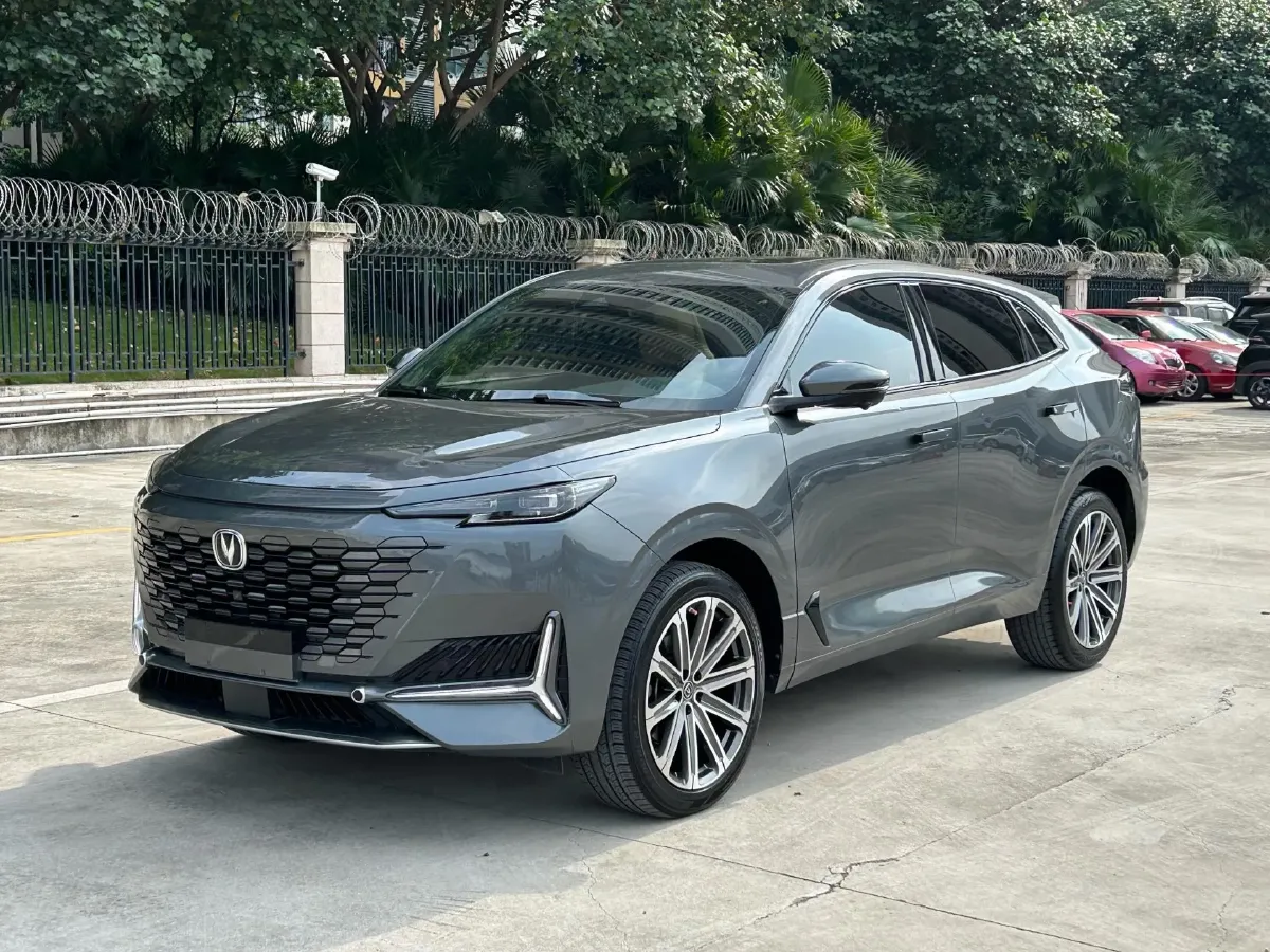 2021 ChangAn UNI-K 2.0T 233HP L4 8AT,autocango,china used car exporter,china ev exporter,chinese used car exporter,chinese used ev exporter