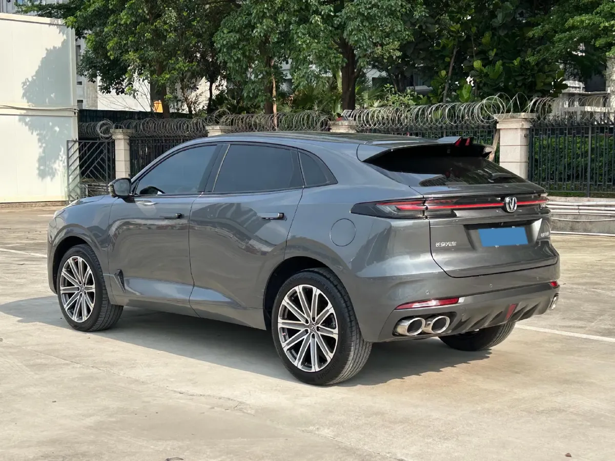 2021 ChangAn UNI-K 2.0T 233HP L4 8AT,autocango,china used car exporter,china ev exporter,chinese used car exporter,chinese used ev exporter