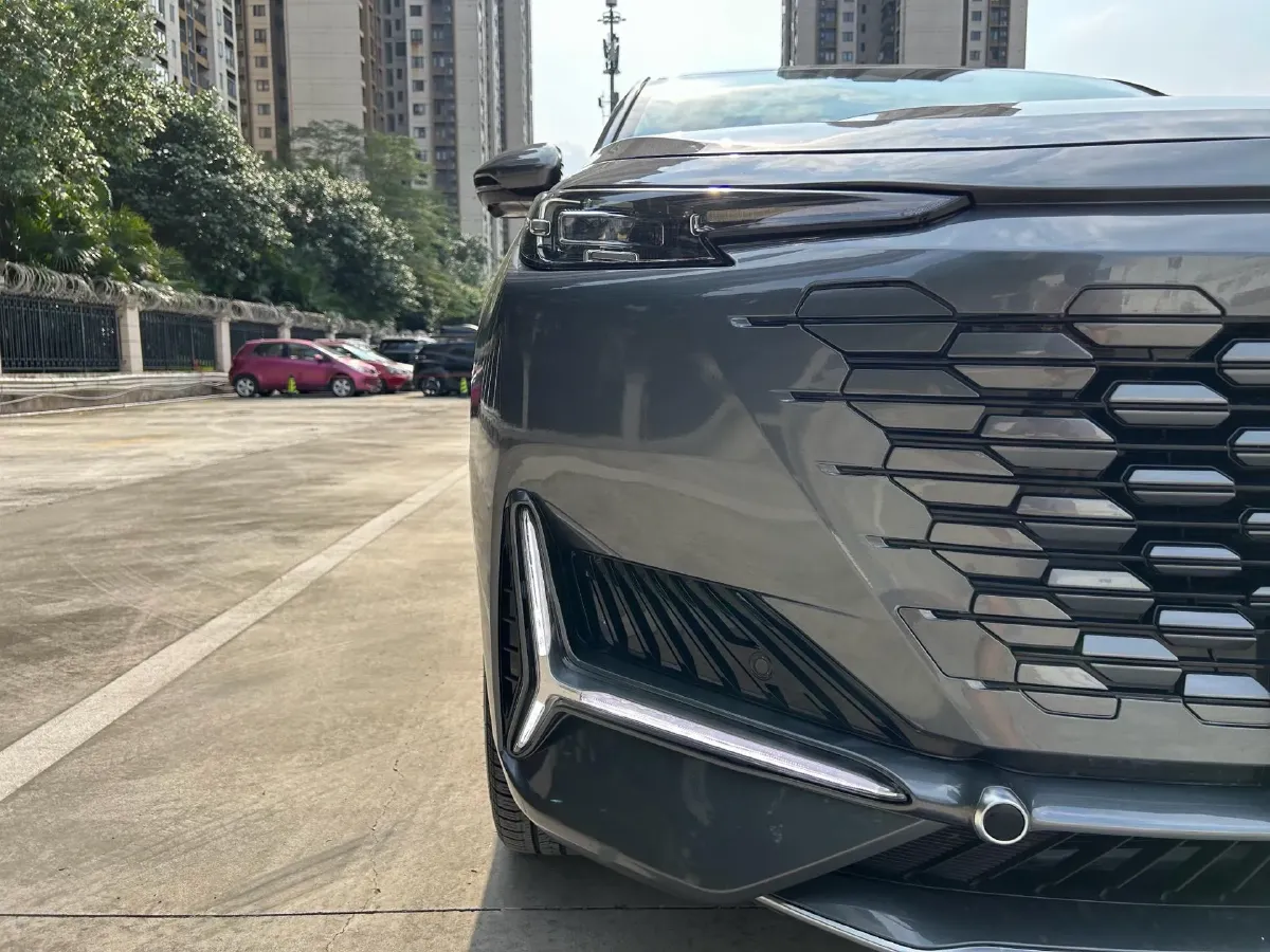 2021 ChangAn UNI-K 2.0T 233HP L4 8AT,autocango,china used car exporter,china ev exporter,chinese used car exporter,chinese used ev exporter