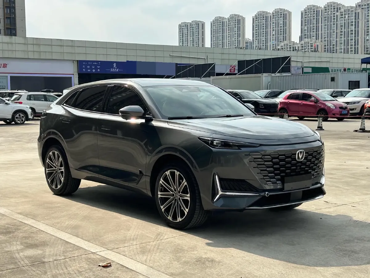 2021 ChangAn UNI-K 2.0T 233HP L4 8AT,autocango,china used car exporter,china ev exporter,chinese used car exporter,chinese used ev exporter