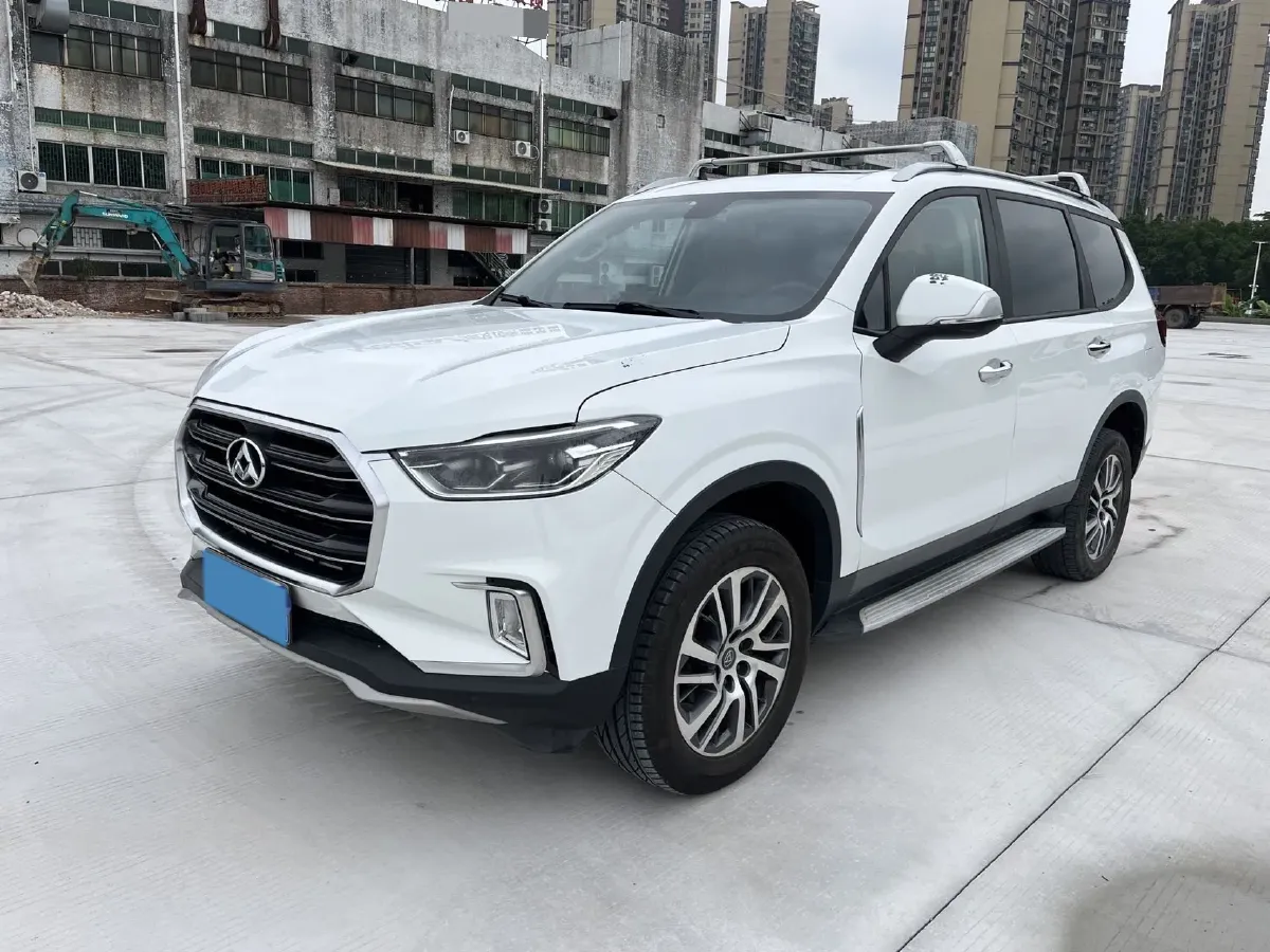 2017 MAXUS D90 2.0T 224HP L4 6AT,autocango,china used car exporter,china ev exporter,chinese used car exporter,chinese used ev exporter