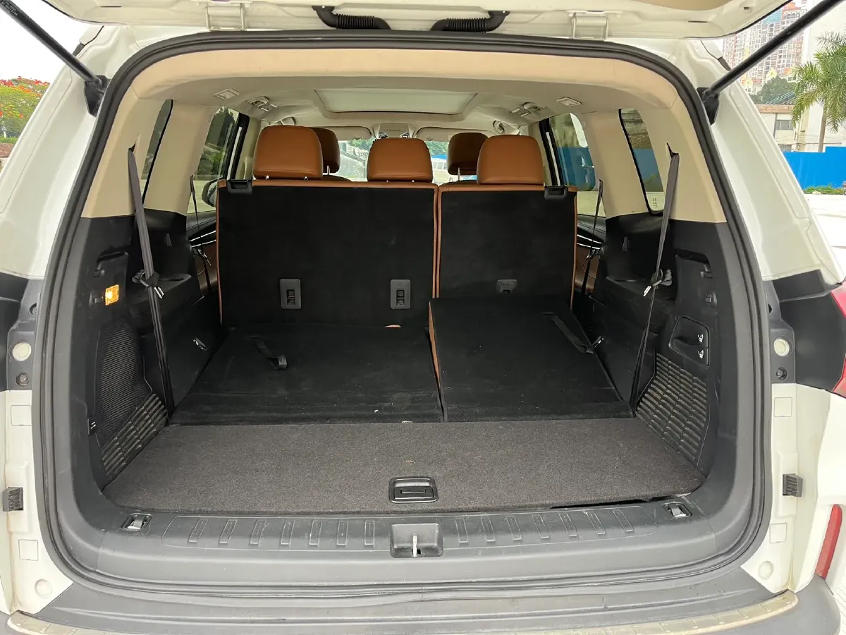 2017 MAXUS D90 2.0T 224HP L4 6AT,autocango,china used car exporter,china ev exporter,chinese used car exporter,chinese used ev exporter