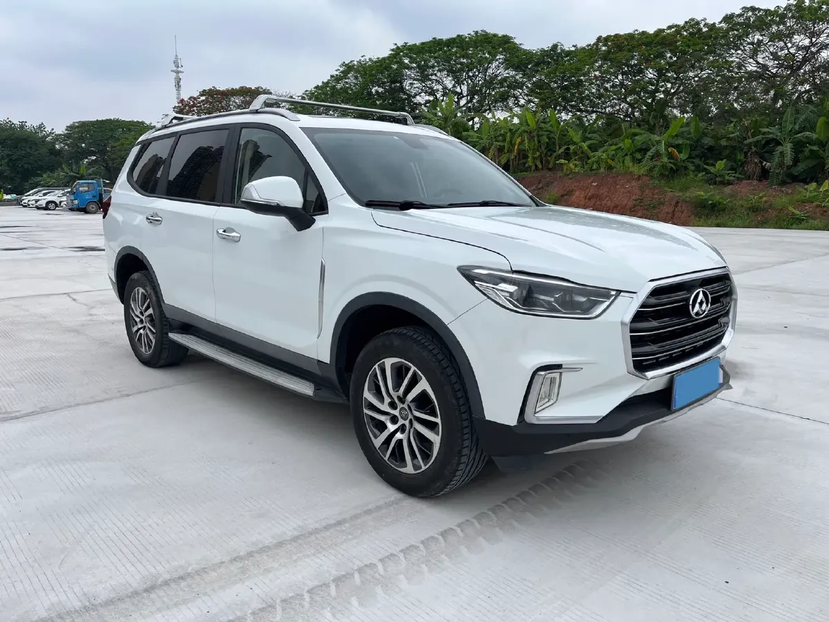 2017 MAXUS D90 2.0T 224HP L4 6AT,autocango,china used car exporter,china ev exporter,chinese used car exporter,chinese used ev exporter