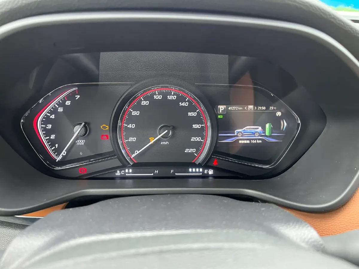 2017 MAXUS D90 2.0T 224HP L4 6AT,autocango,china used car exporter,china ev exporter,chinese used car exporter,chinese used ev exporter