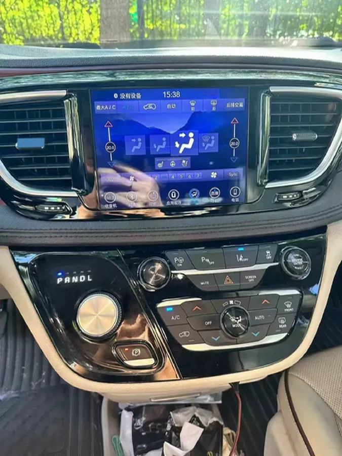 2017 Chrysler Pacifica 3.6L 279HP V6 9AT,autocango,china used car exporter,china ev exporter,chinese used car exporter,chinese used ev exporter