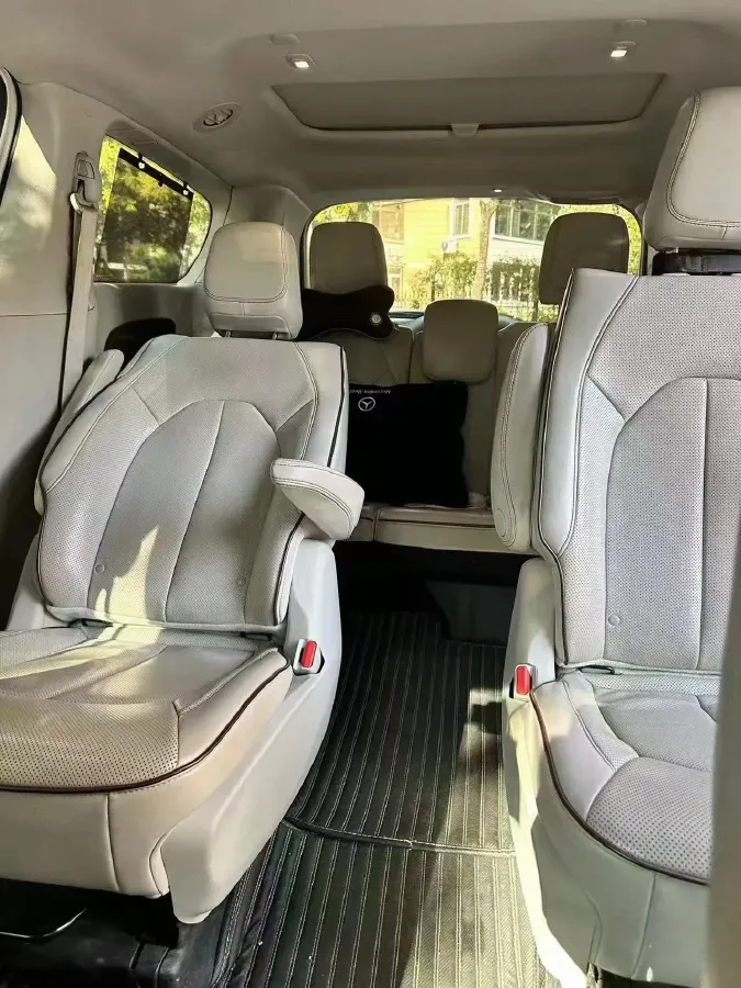 2017 Chrysler Pacifica 3.6L 279HP V6 9AT,autocango,china used car exporter,china ev exporter,chinese used car exporter,chinese used ev exporter