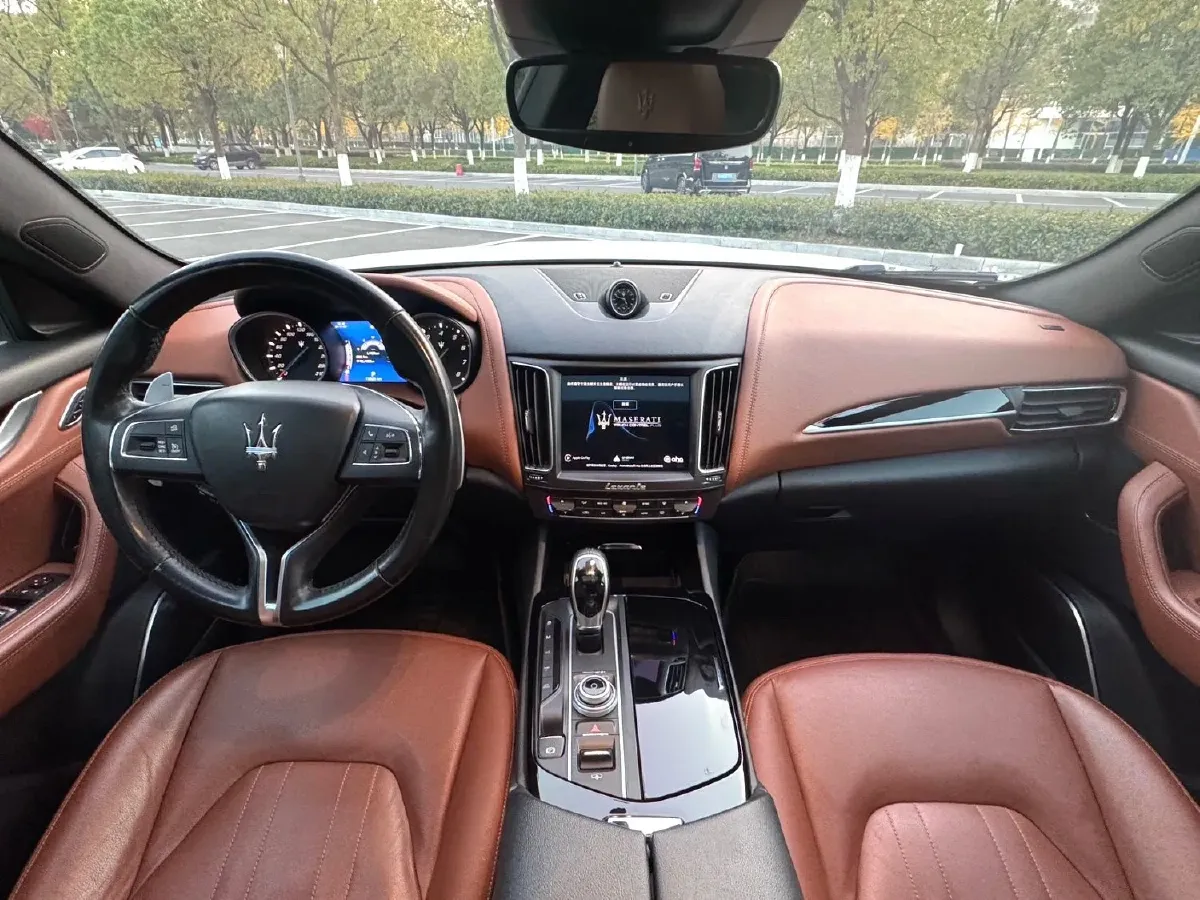 2018 Jaguar XJ 3.0T 340HP V6 8AT,autocango,china used car exporter,china ev exporter,chinese used car exporter,chinese used ev exporter