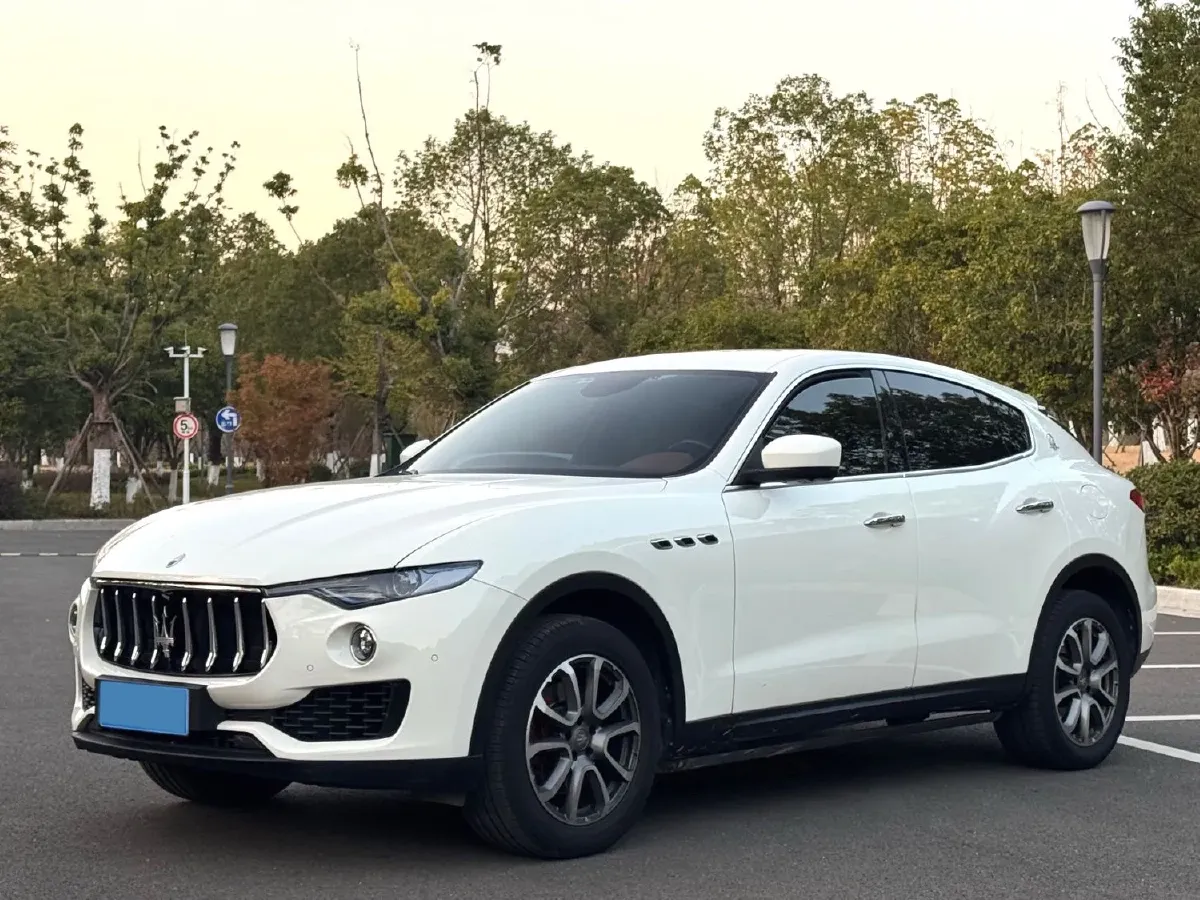 2018 Jaguar XJ 3.0T 340HP V6 8AT,autocango,china used car exporter,china ev exporter,chinese used car exporter,chinese used ev exporter