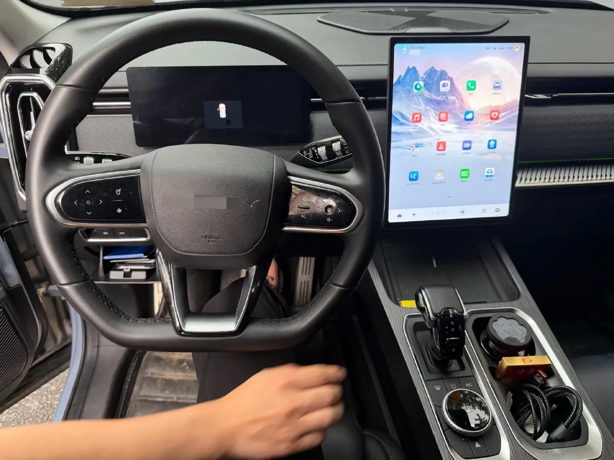 2023 Chery Exploration 06 1.6T 197HP L4 7DCT,autocango,china used car exporter,china ev exporter,chinese used car exporter,chinese used ev exporter