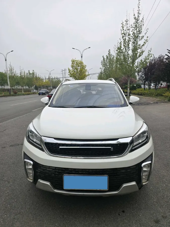 2018 BAIC ChangHe Q35 1.5L 116HP L4 5MT,autocango,china used car exporter,china ev exporter,chinese used car exporter,chinese used ev exporter
