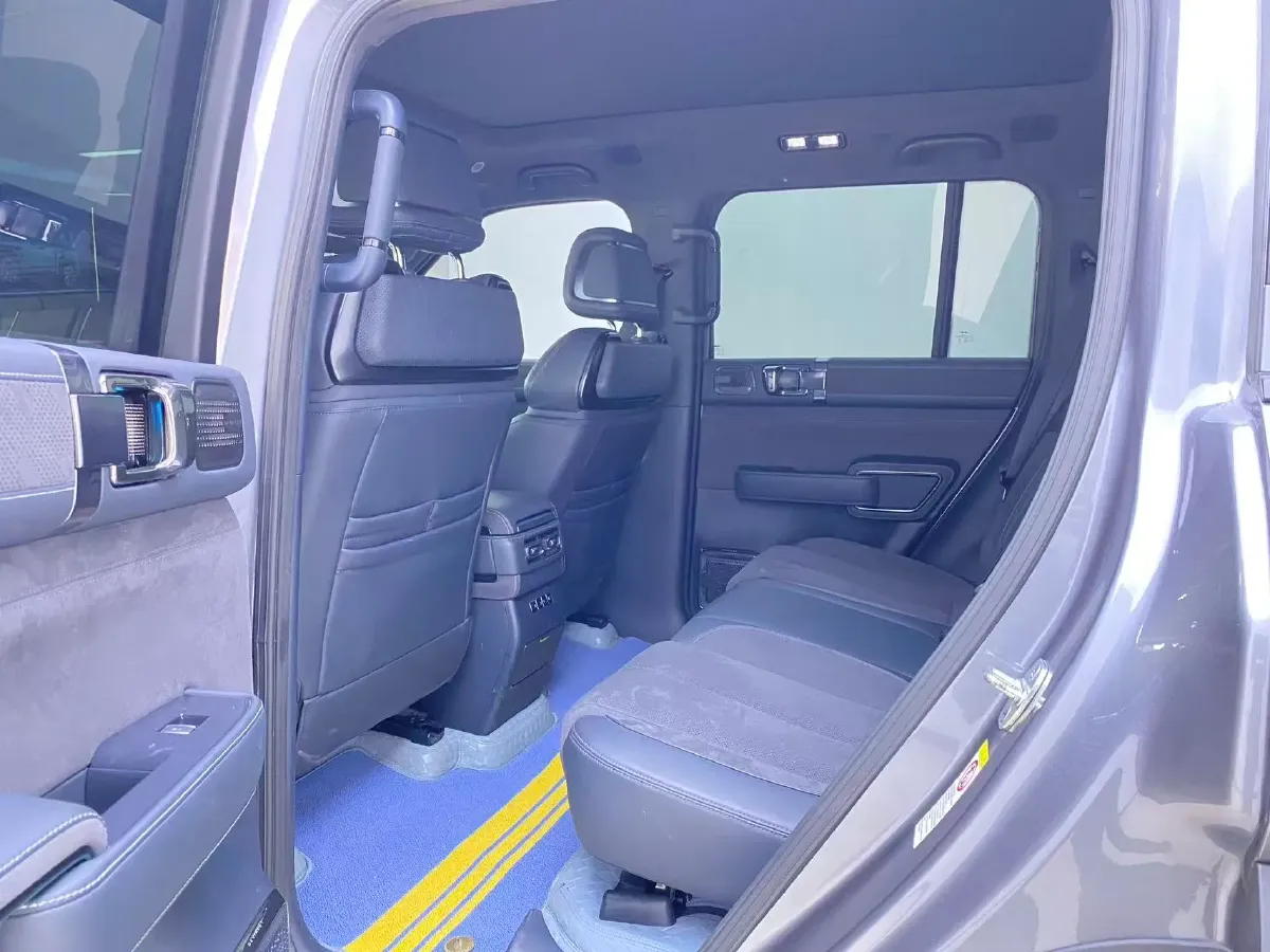 2023 FangChengBao Bao 5 1.5T 194HP L4 E-CVT PHEV 31.8KWH,autocango,china used car exporter,china ev exporter,chinese used car exporter,chinese used ev exporter