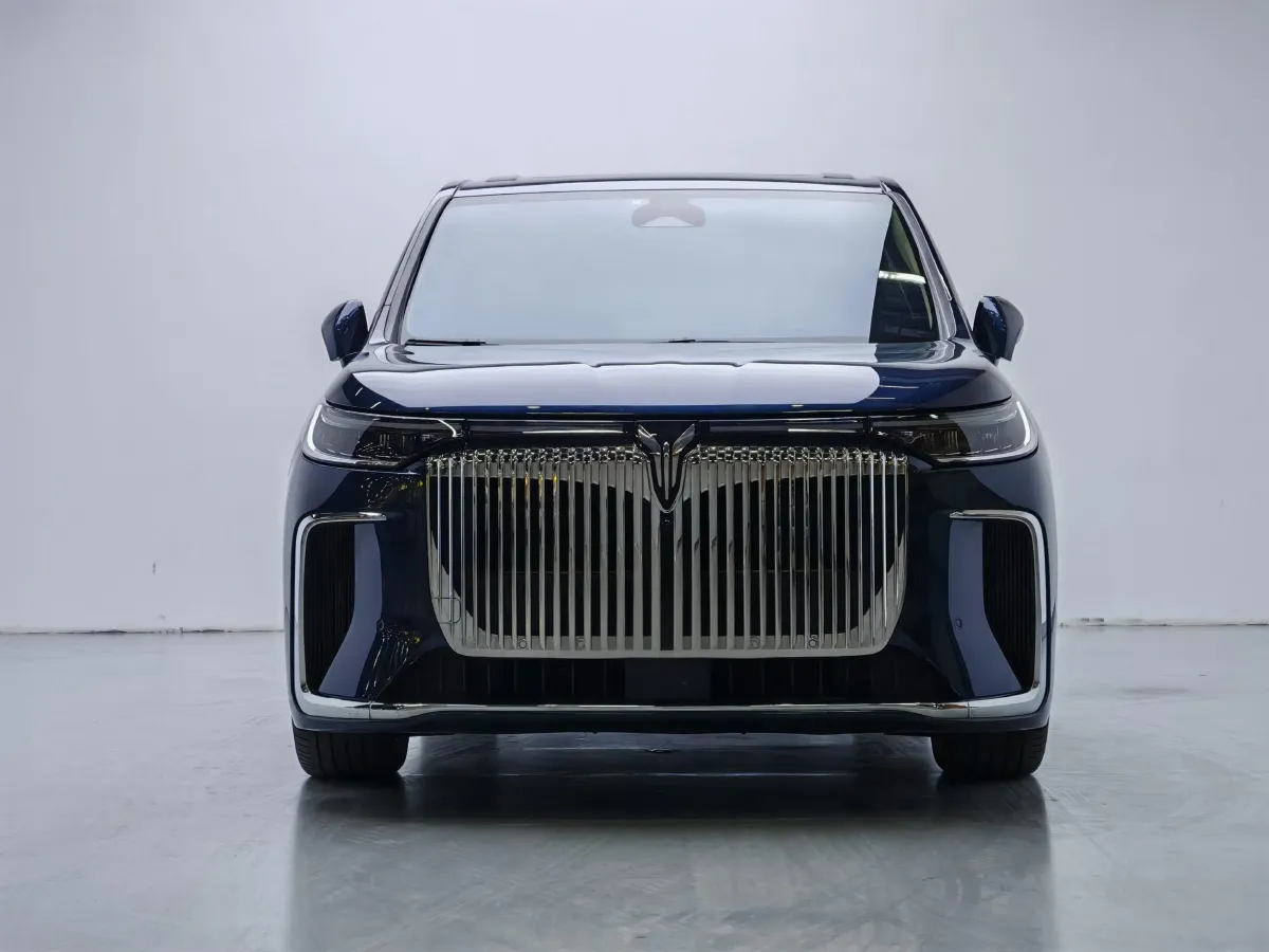 2025 Voyah Dream 1.5T 150HP L4 PHEV 41.7KWH,autocango,china used car exporter,china ev exporter,chinese used car exporter,chinese used ev exporter