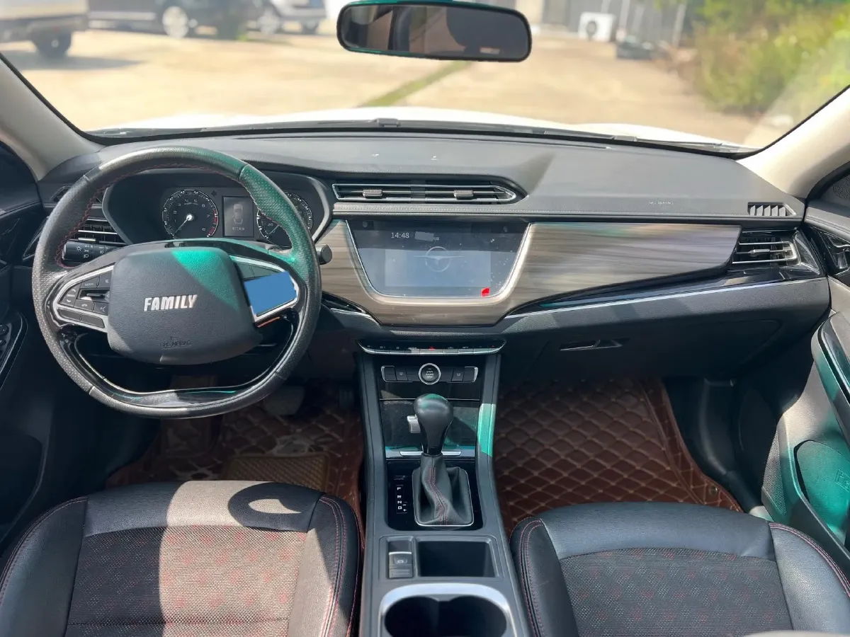 2018 HaiMa Family F5 1.6L 125HP L4 6AT,autocango,china used car exporter,china ev exporter,chinese used car exporter,chinese used ev exporter
