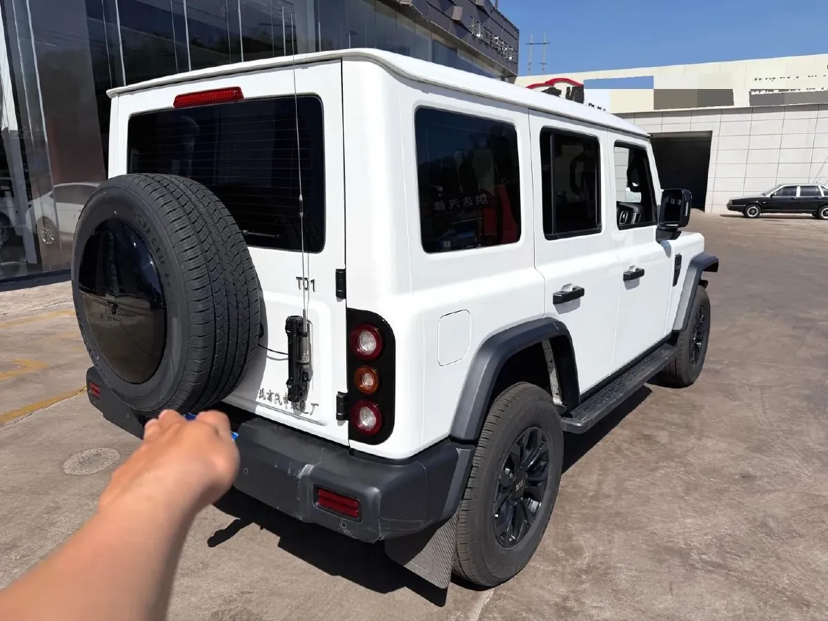 2024 212 212 T01 2.0T 252HP L4 8AT,autocango,china used car exporter,china ev exporter,chinese used car exporter,chinese used ev exporter