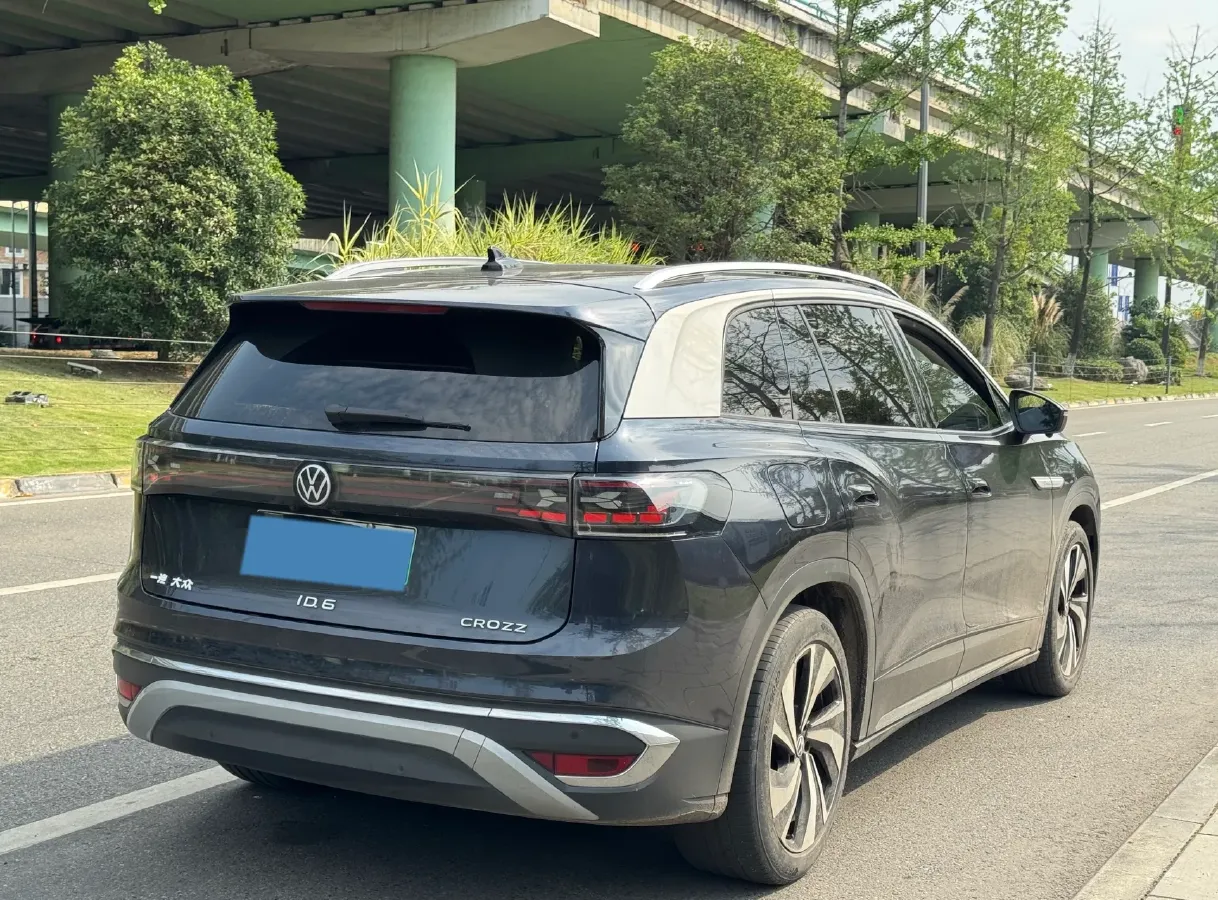 2021 Volkswagen ID.6 Crozz BEV 84.8KWH,autocango,china used car exporter,china ev exporter,chinese used car exporter,chinese used ev exporter