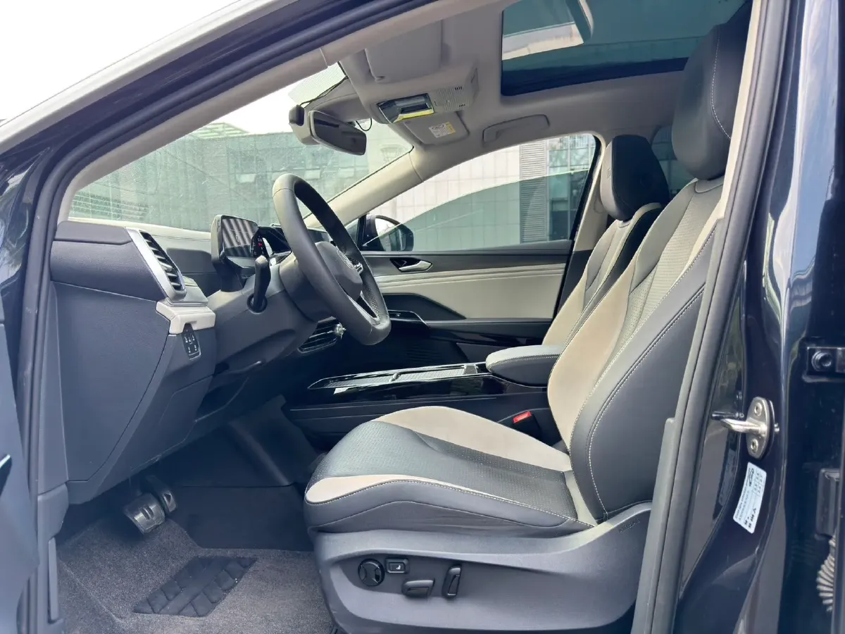 2021 Volkswagen ID.6 Crozz BEV 84.8KWH,autocango,china used car exporter,china ev exporter,chinese used car exporter,chinese used ev exporter