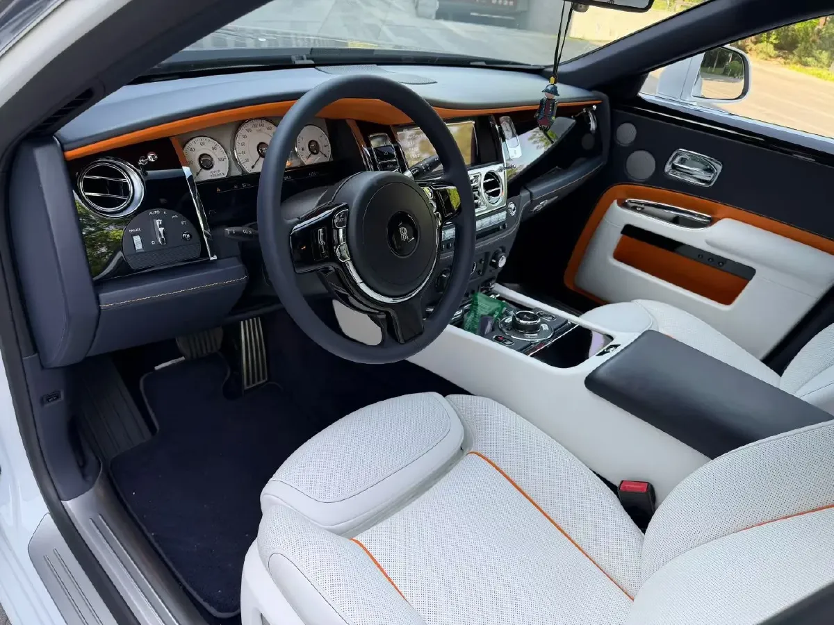 2018 Rolls-Royce Ghost 6.6T 571HP V12 8AT,autocango,china used car exporter,china ev exporter,chinese used car exporter,chinese used ev exporter
