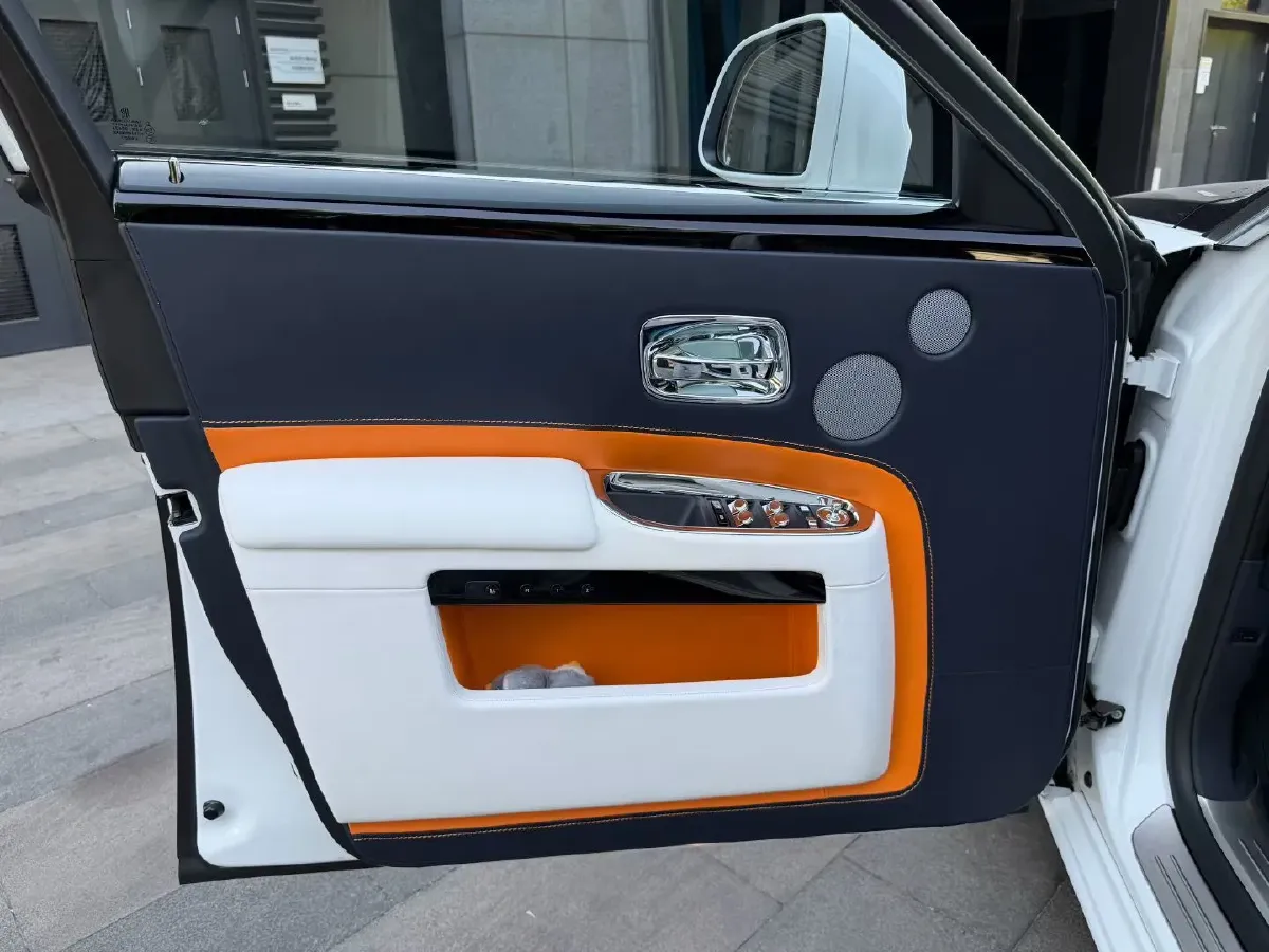 2018 Rolls-Royce Ghost 6.6T 571HP V12 8AT,autocango,china used car exporter,china ev exporter,chinese used car exporter,chinese used ev exporter
