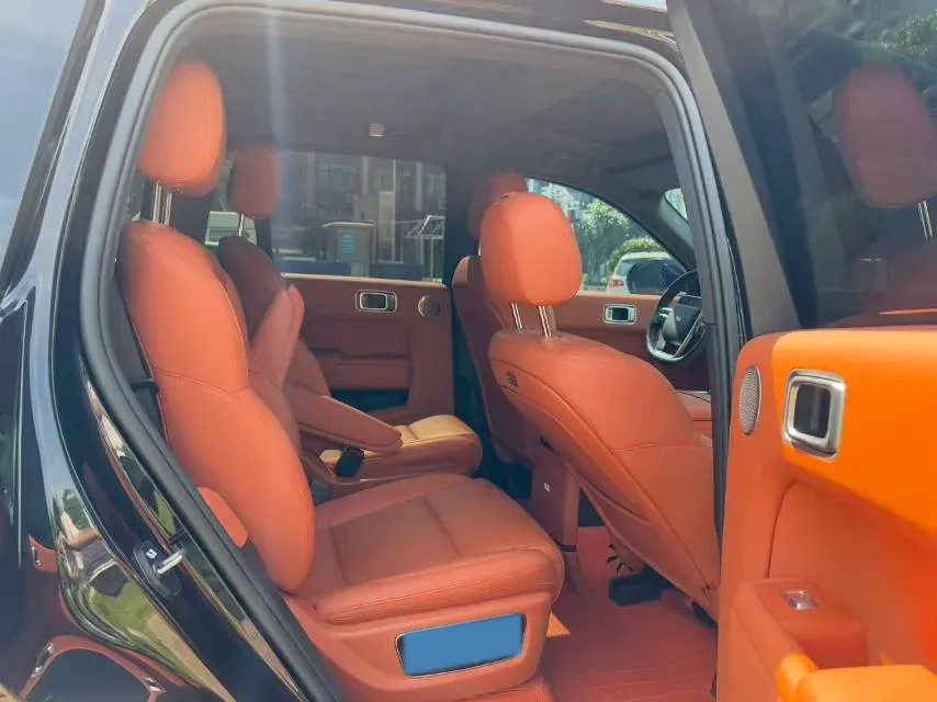 2024 Toyota Granvia 2.5L 189HP L4 E-CVT Hybrid,autocango,china used car exporter,china ev exporter,chinese used car exporter,chinese used ev exporter