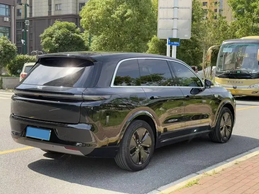 2024 Toyota Granvia 2.5L 189HP L4 E-CVT Hybrid,autocango,china used car exporter,china ev exporter,chinese used car exporter,chinese used ev exporter