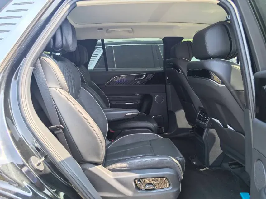 2022 HongQi E-HS9 BEV 120KWH,autocango,china used car exporter,china ev exporter,chinese used car exporter,chinese used ev exporter