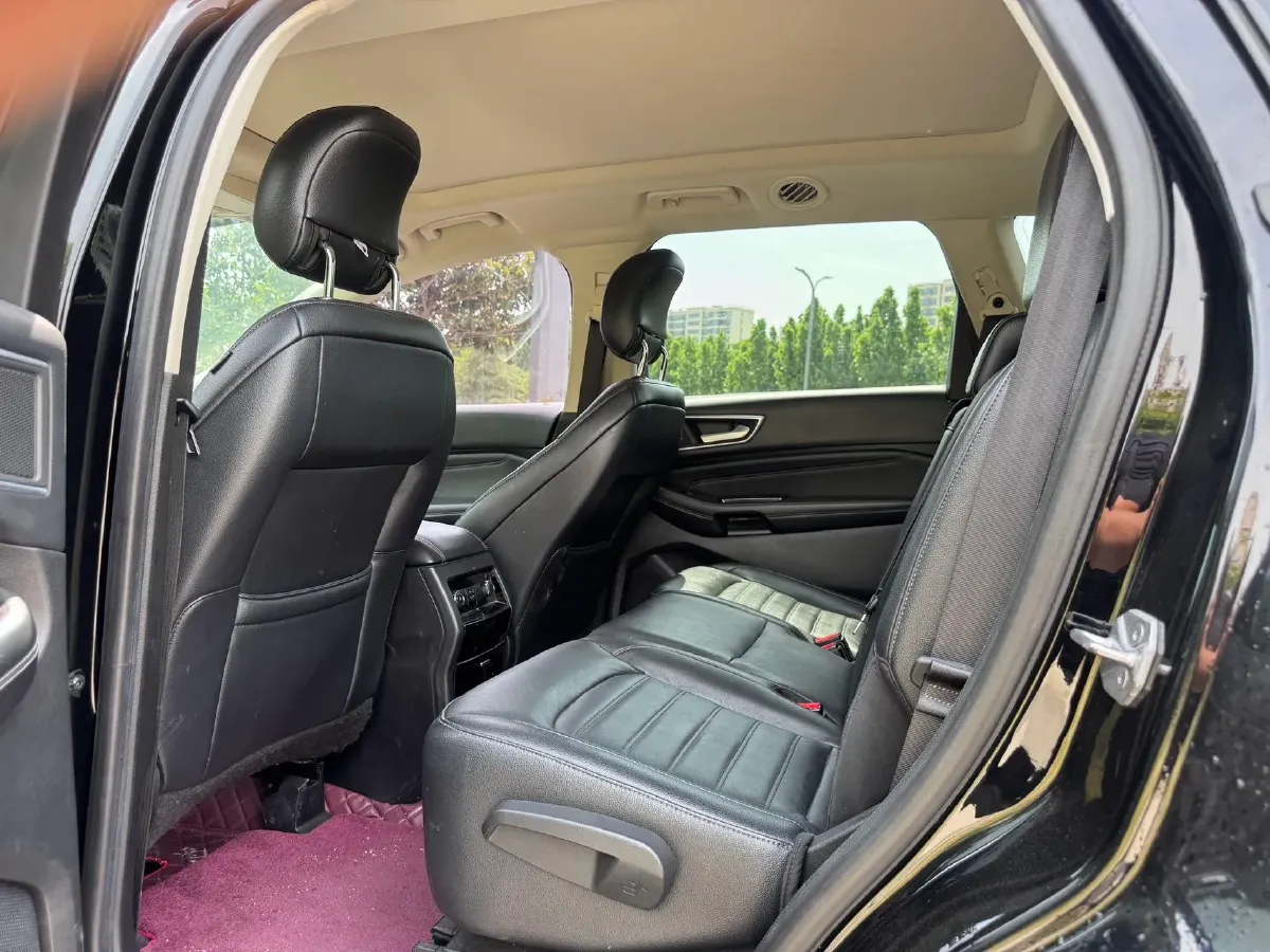 2018 Ford Edge 2.0T 245HP L4 6AT,autocango,china used car exporter,china ev exporter,chinese used car exporter,chinese used ev exporter