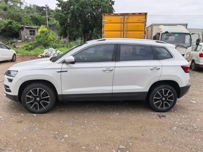 2020 Skoda Karoq 1.4T 150HP L4 7DCT,autocango,china used car exporter,china ev exporter,chinese used car exporter,chinese used ev exporter