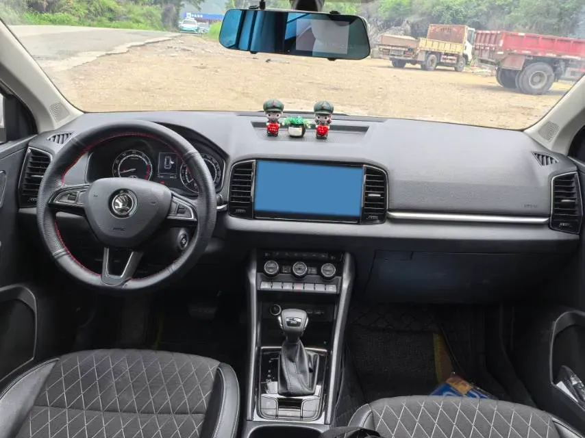 2020 Skoda Karoq 1.4T 150HP L4 7DCT,autocango,china used car exporter,china ev exporter,chinese used car exporter,chinese used ev exporter