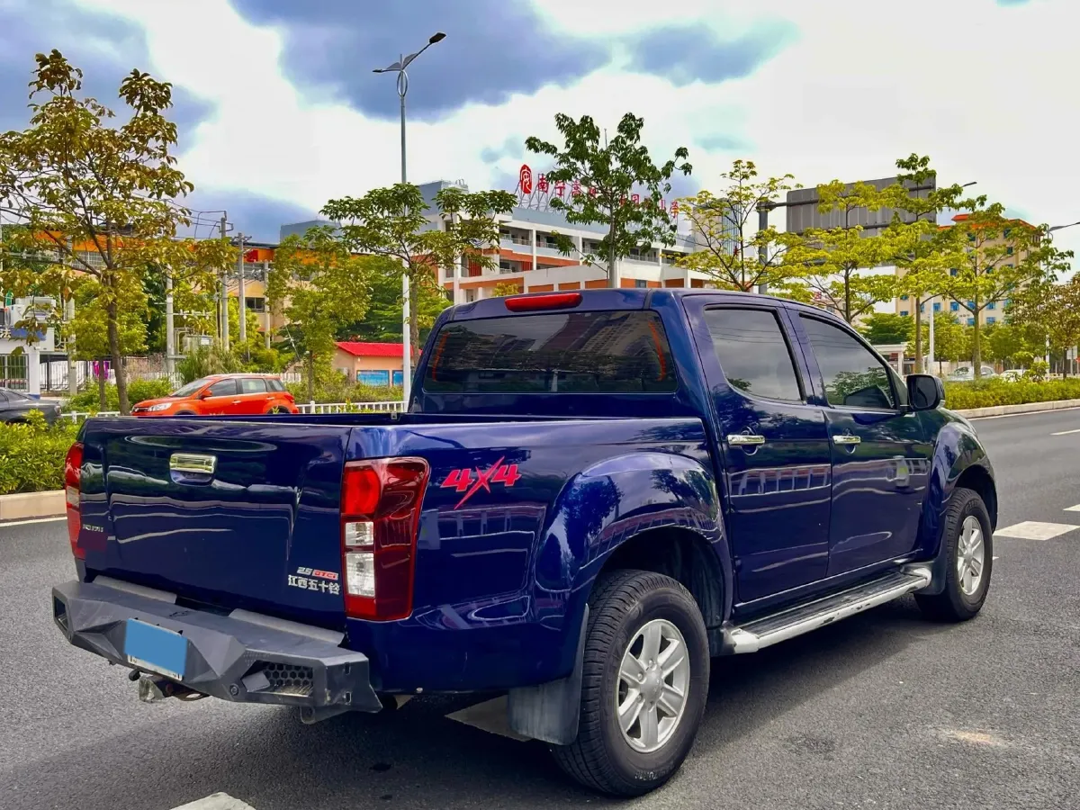 2020 Isuzu LingTuo 2.5T 150HP L4 6MT,autocango,china used car exporter,china ev exporter,chinese used car exporter,chinese used ev exporter