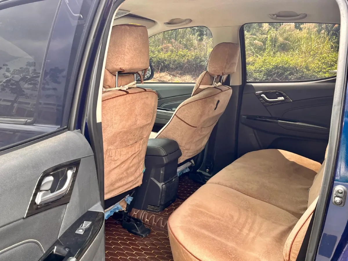 2020 Isuzu LingTuo 2.5T 150HP L4 6MT,autocango,china used car exporter,china ev exporter,chinese used car exporter,chinese used ev exporter